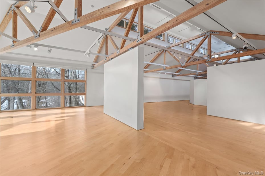 64 Pound Ridge Road Photo 2