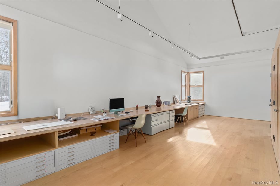 64 Pound Ridge Road Photo 9