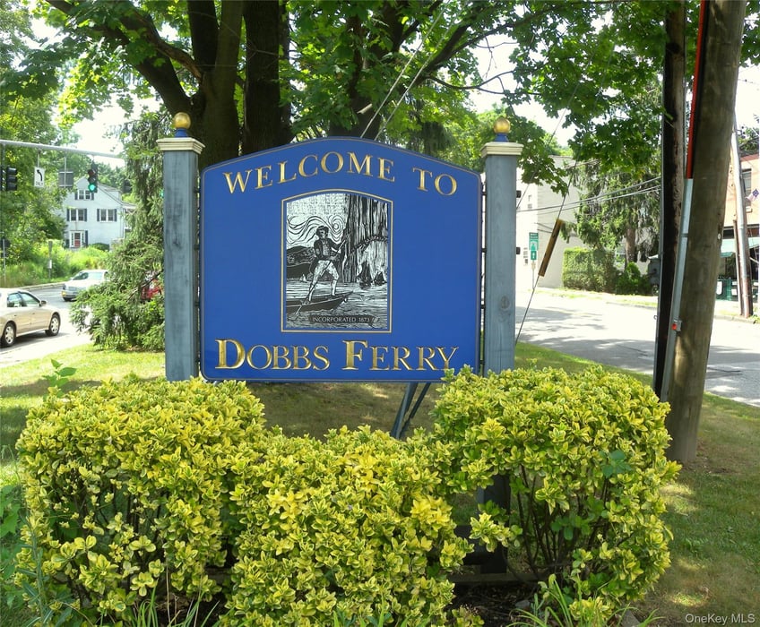 36 Main Street Photo 29