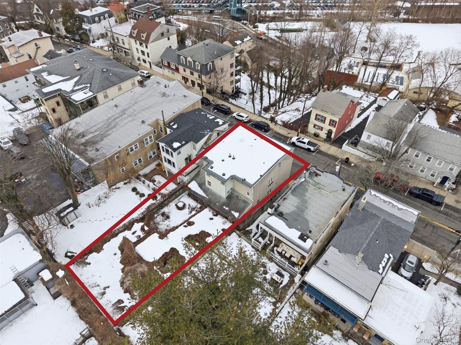 36 Main Street Photo 15