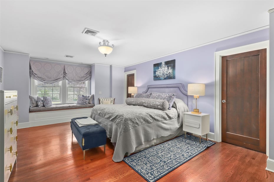 184 Dante Avenue Photo 17