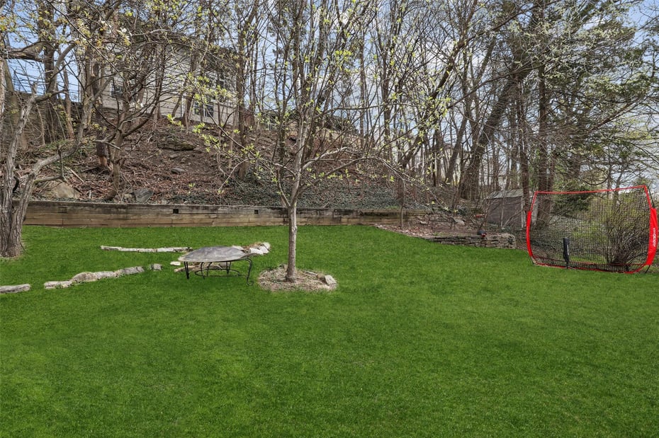 184 Dante Avenue Photo 26