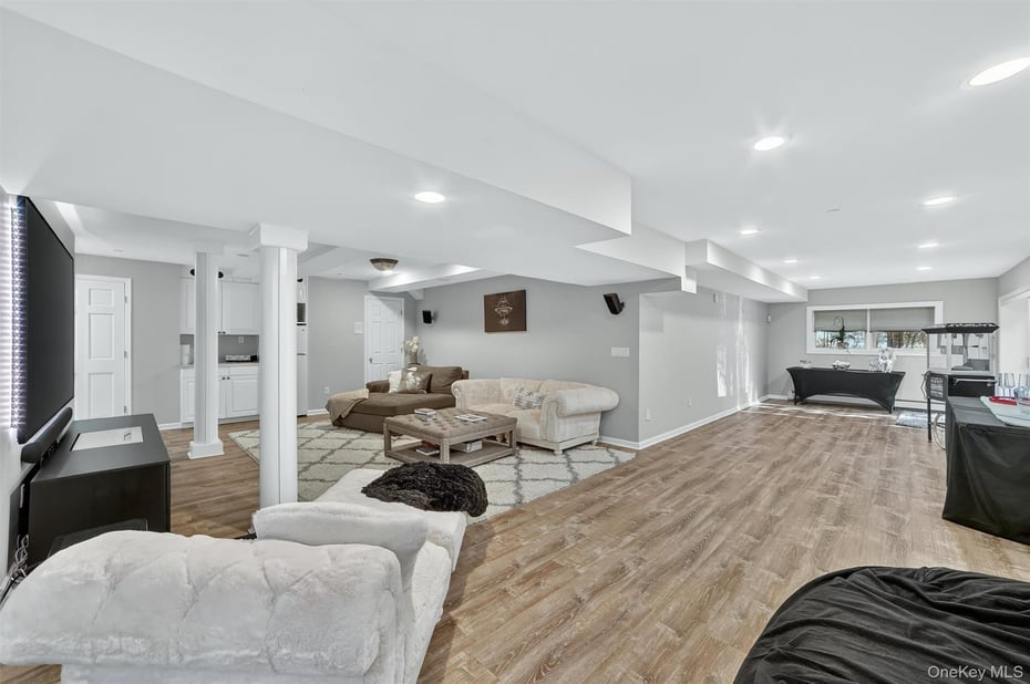 6 Rest Avenue Photo 35