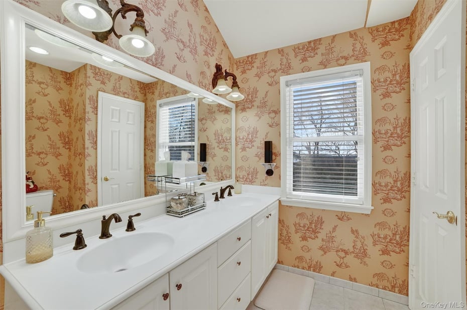 6 Rest Avenue Photo 32