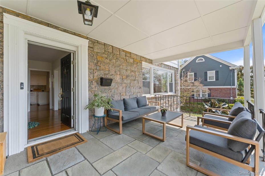 206 Palisade Avenue Photo 4