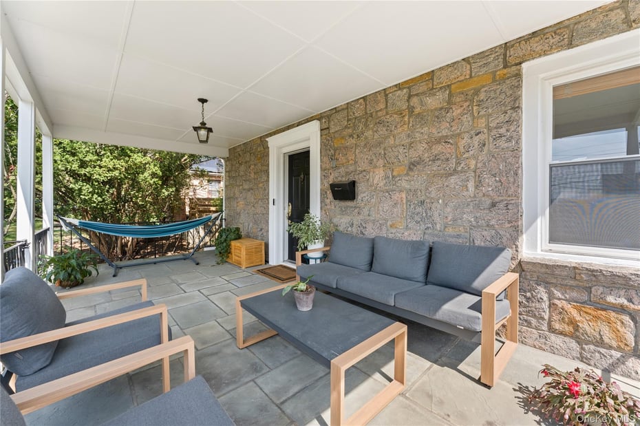 206 Palisade Avenue Photo 2