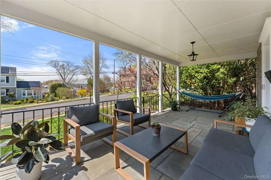 206 Palisade Avenue Photo 3