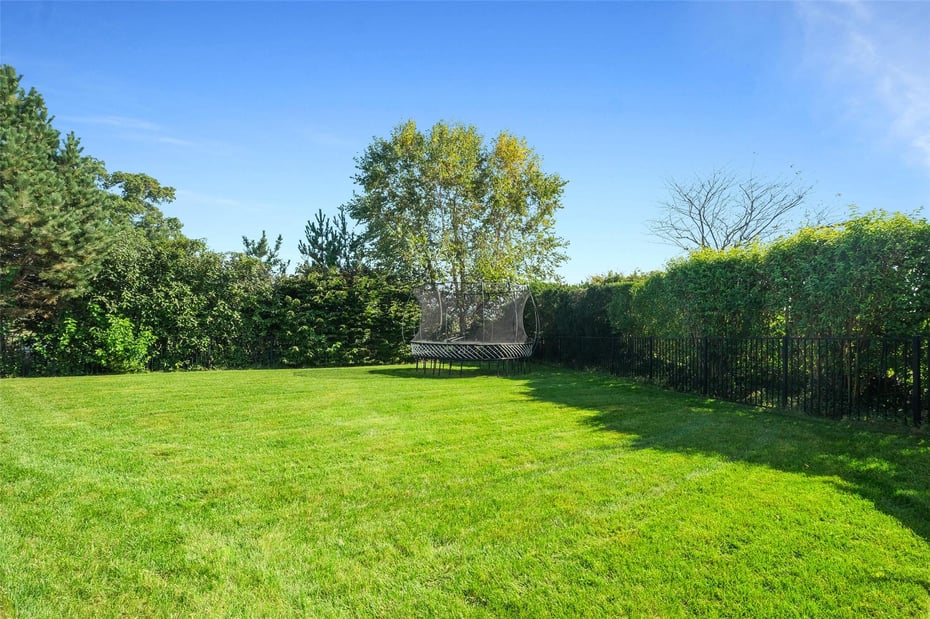 1070 Nine Acres Lane Photo 40
