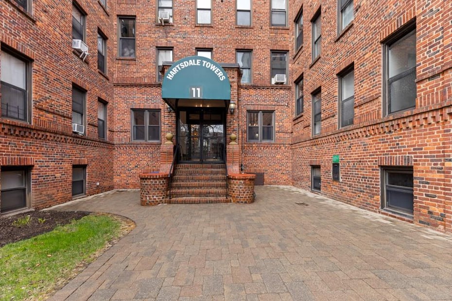 11 Columbia Avenue  #C1 Photo 14