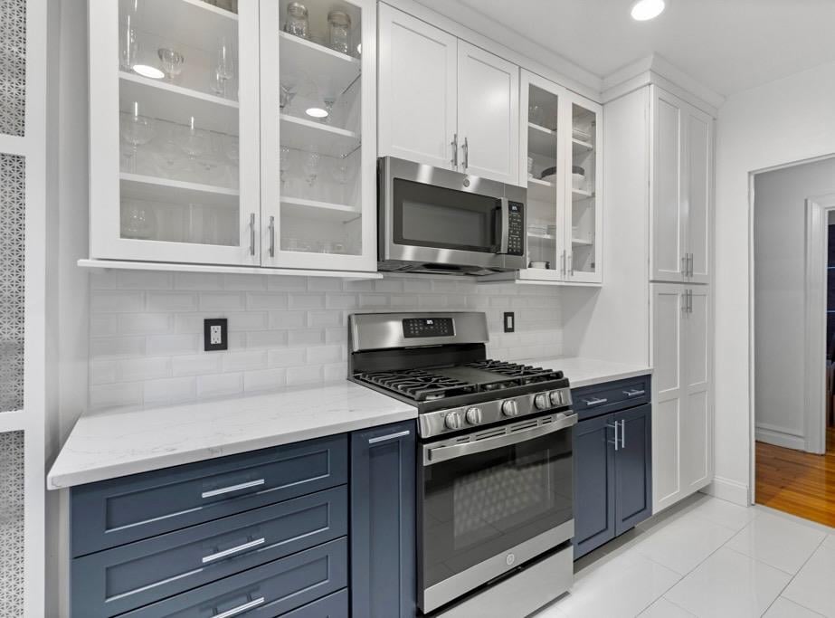 11 Columbia Avenue  #C1 Photo 4