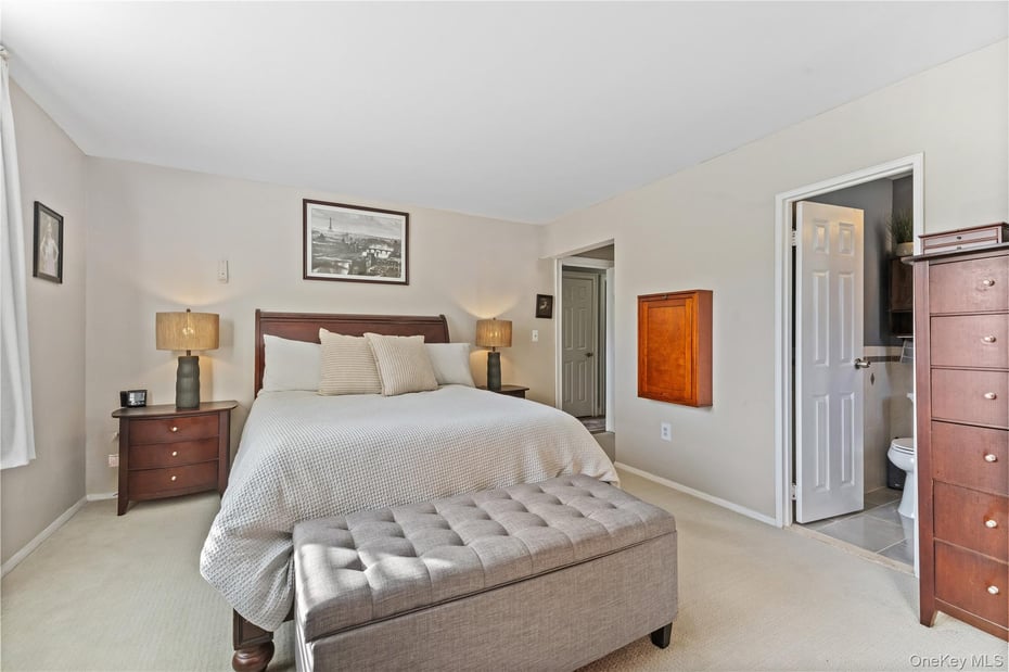 60 Barker Street  #317 Photo 13