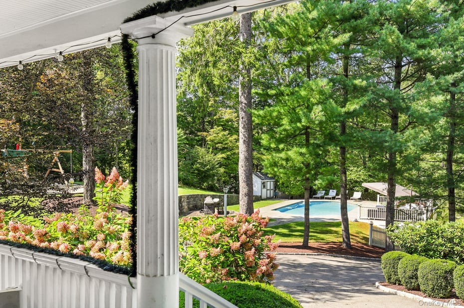 276 Quaker Road Photo 3