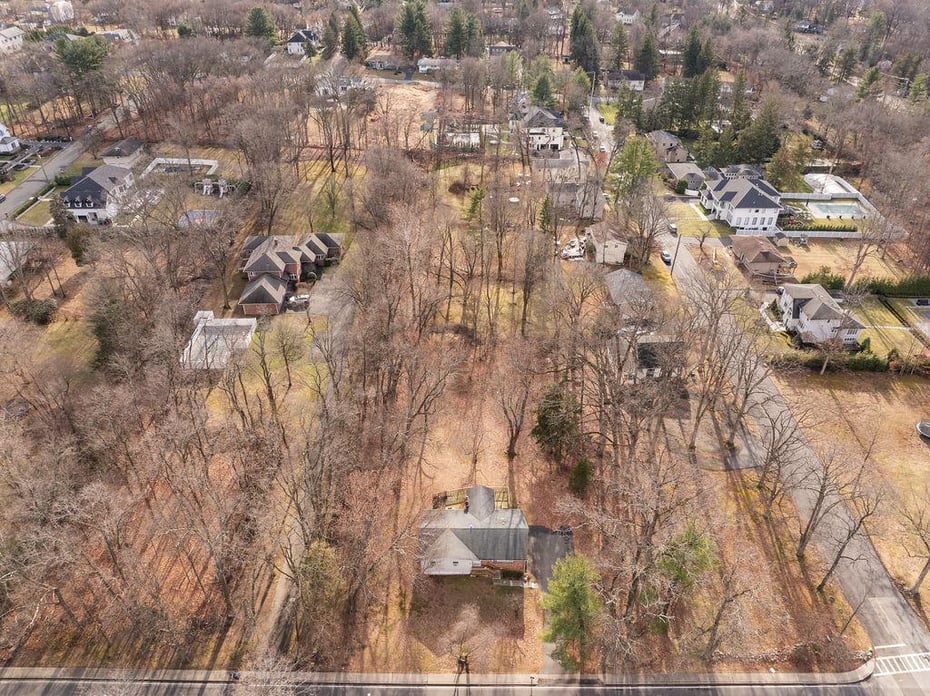 160 Grandview Avenue Photo 2