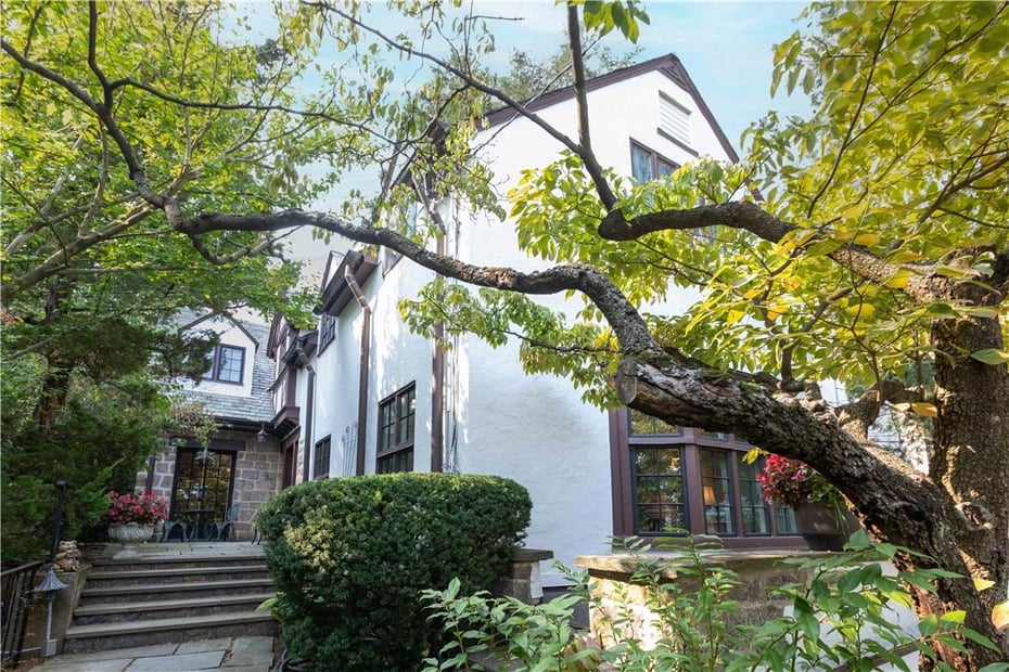 3007 Netherland Avenue Photo 1