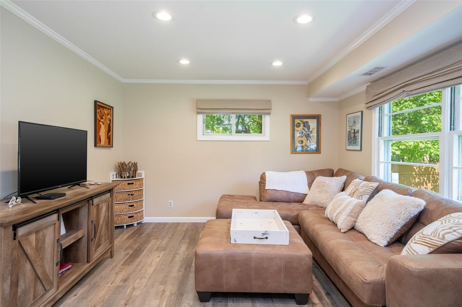 20 Knowlton Avenue Photo 4