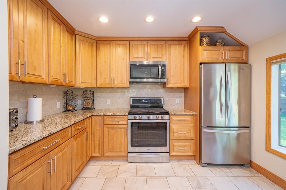 20 Knowlton Avenue Photo 11