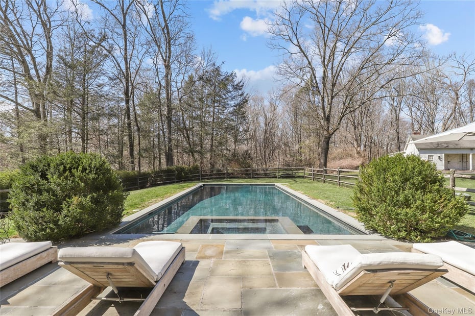 269 Stone Hill Road Photo 33