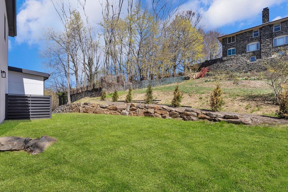 123 N Riverside Avenue Photo 35