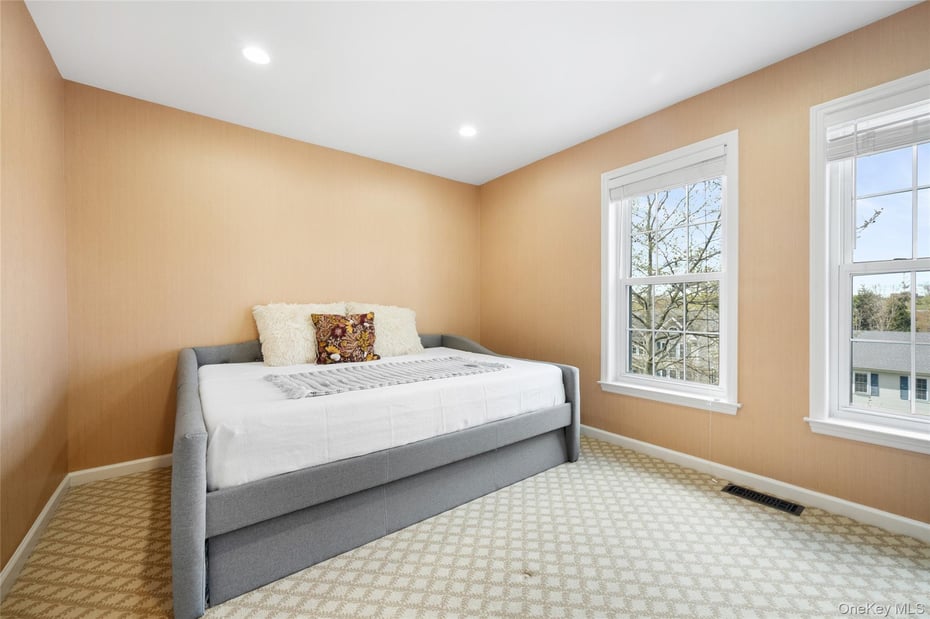 26 Bellefair Road Photo 14
