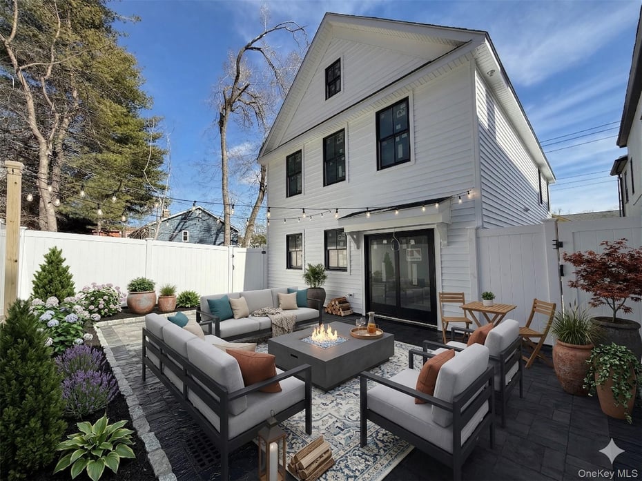 155 Grand Street Photo 10