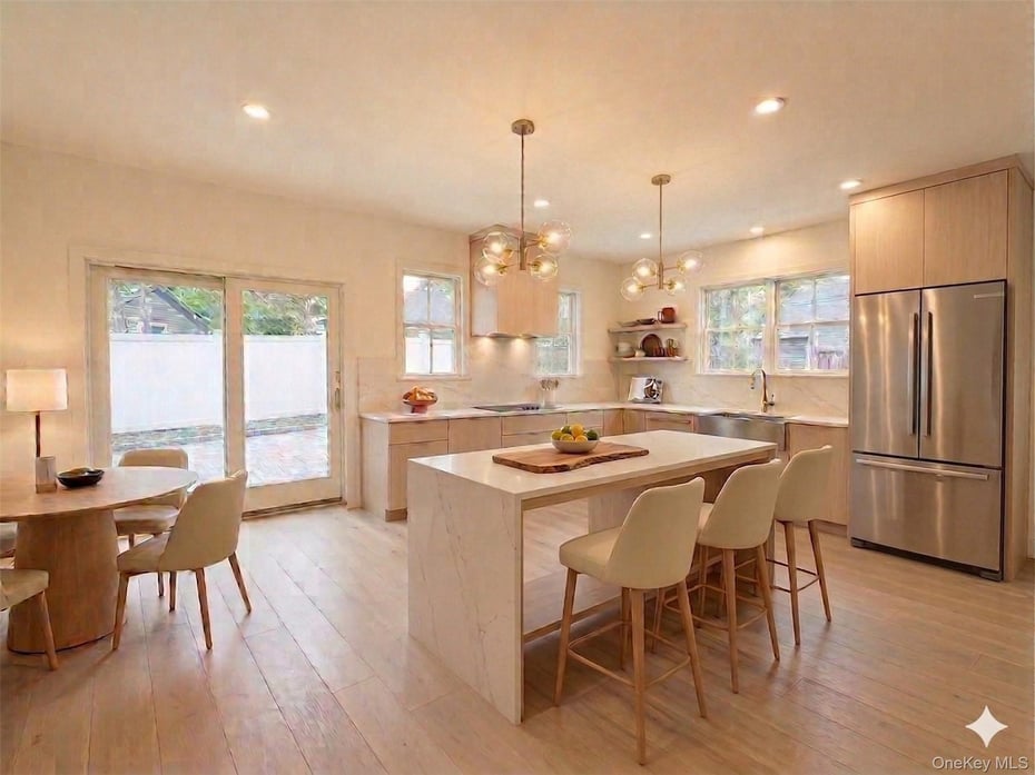 155 Grand Street Photo 4