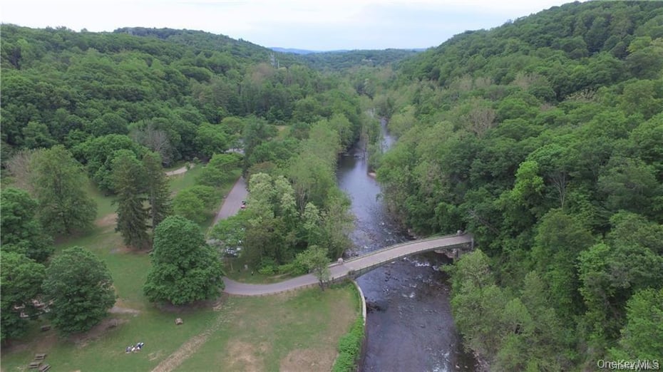 155 Grand Street Photo 28