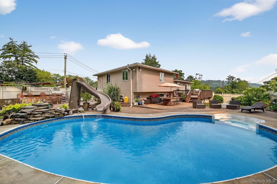 1 Overhill Road Photo 33