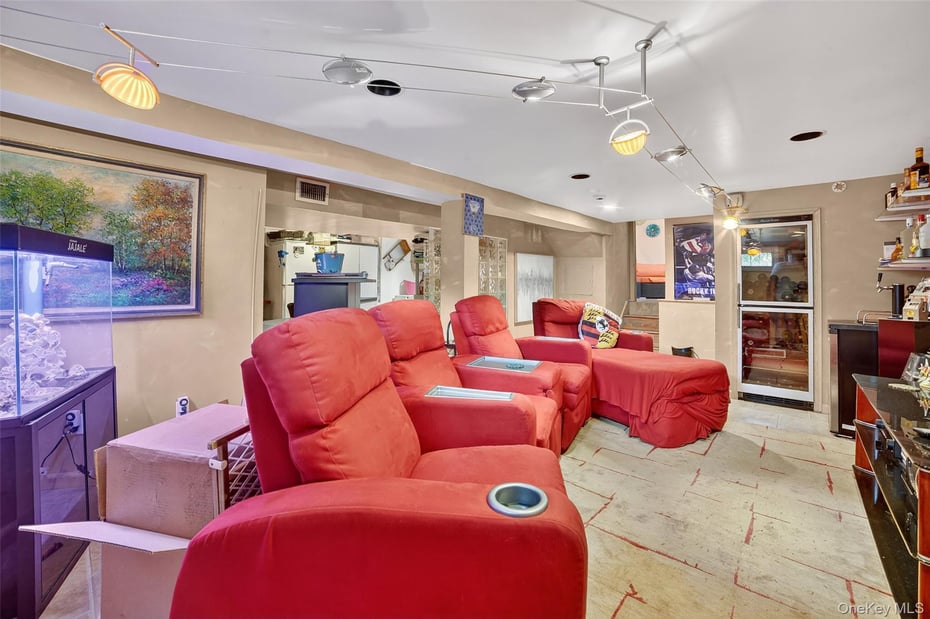 1 Overhill Road Photo 24