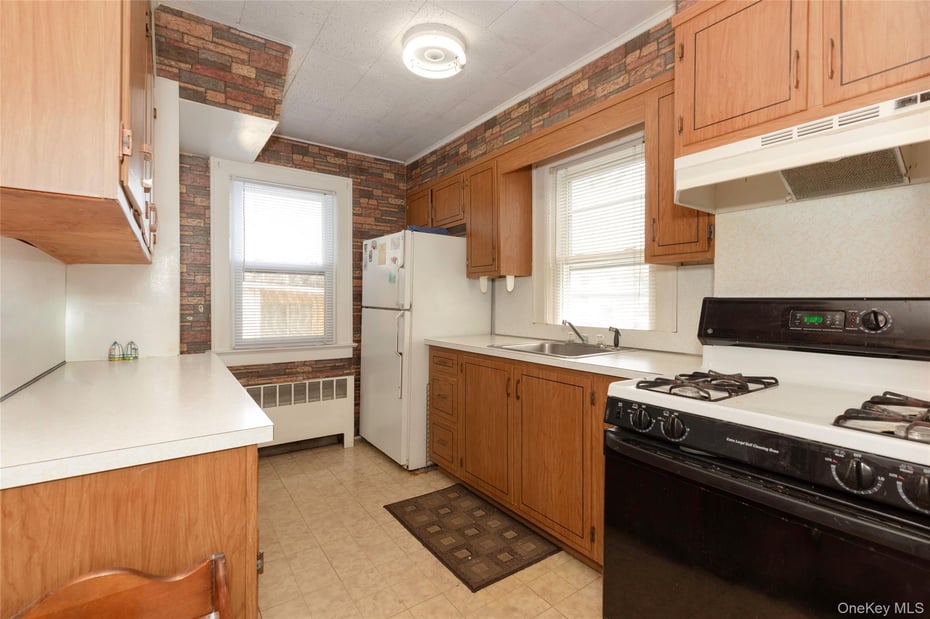 531 1/2 Willett Avenue Photo 11