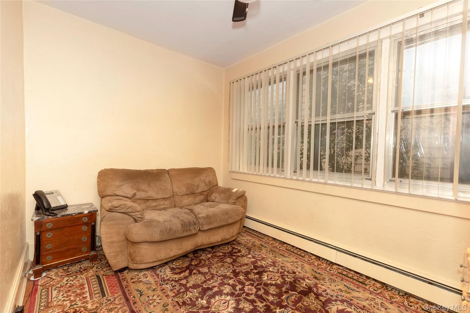 531 1/2 Willett Avenue Photo 24