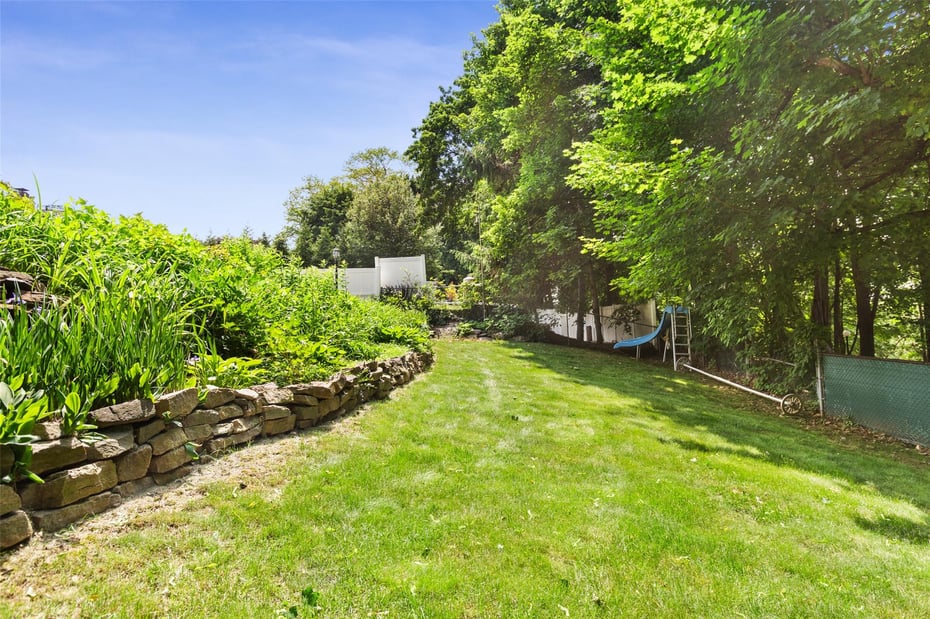 16 Valleyview Road Photo 34