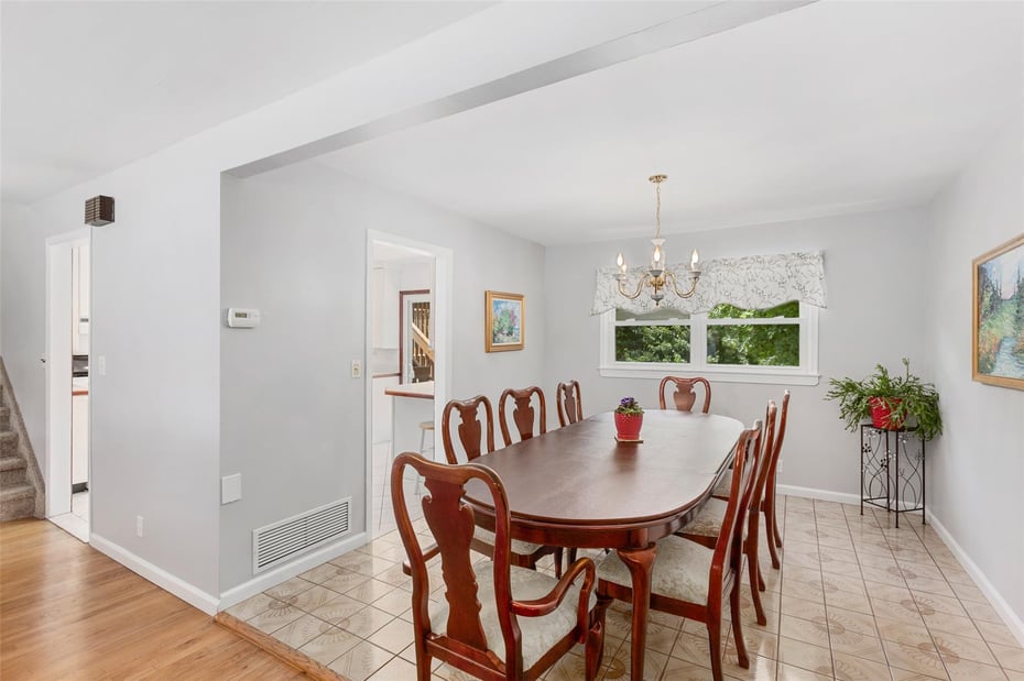 16 Valleyview Road Photo 6