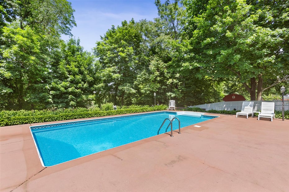 16 Valleyview Road Photo 29