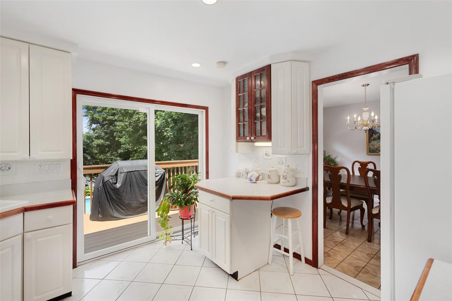 16 Valleyview Road Photo 9