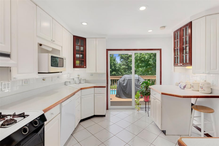 16 Valleyview Road Photo 7