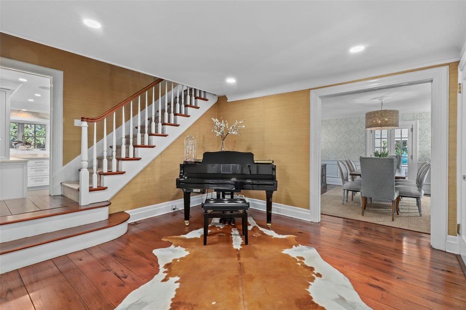 530 Monterey Avenue Photo 8