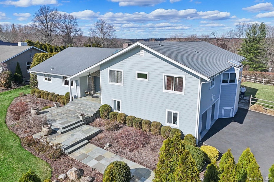 17 Magnolia Drive Photo 3