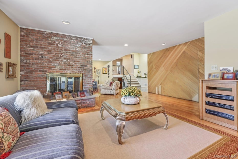 17 Magnolia Drive Photo 11