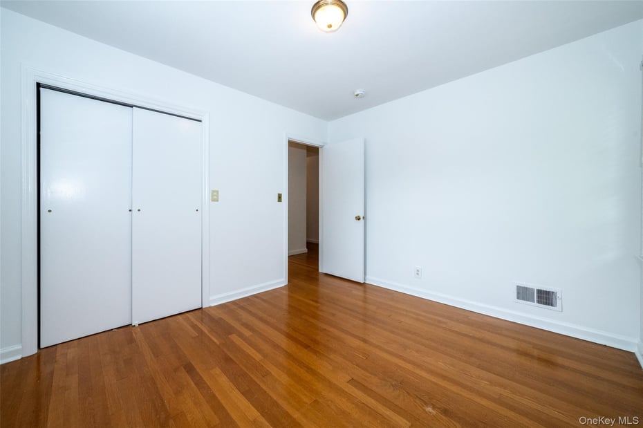 25 Crosshill Road Photo 16