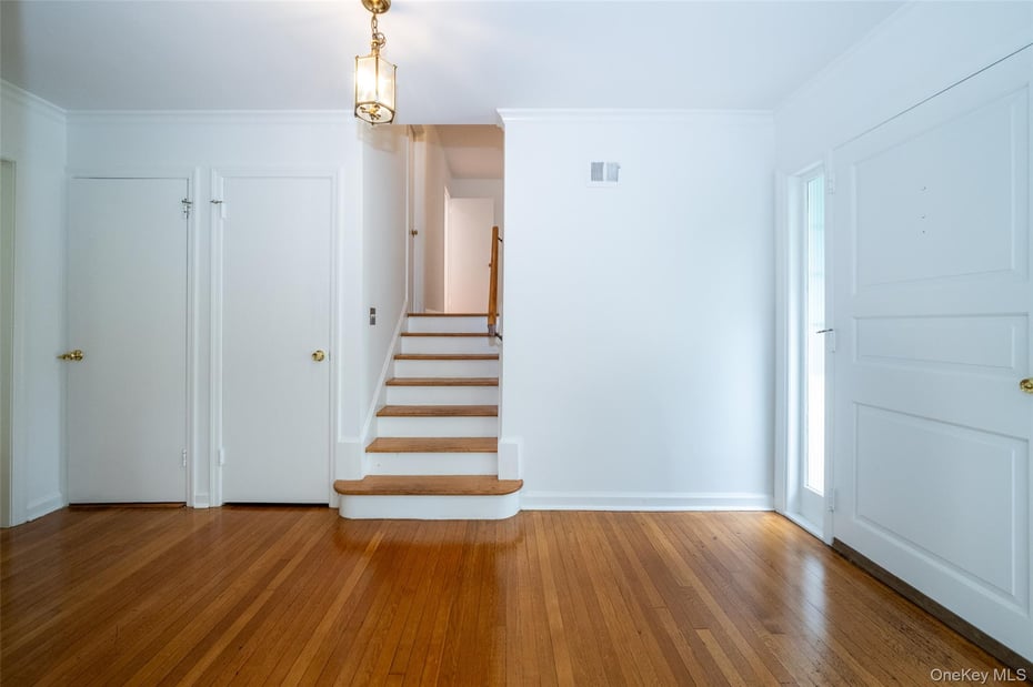 25 Crosshill Road Photo 2