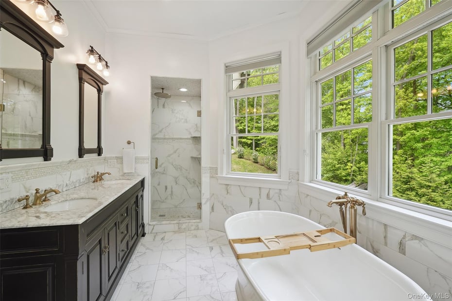 2 Bluestone Lane Photo 17