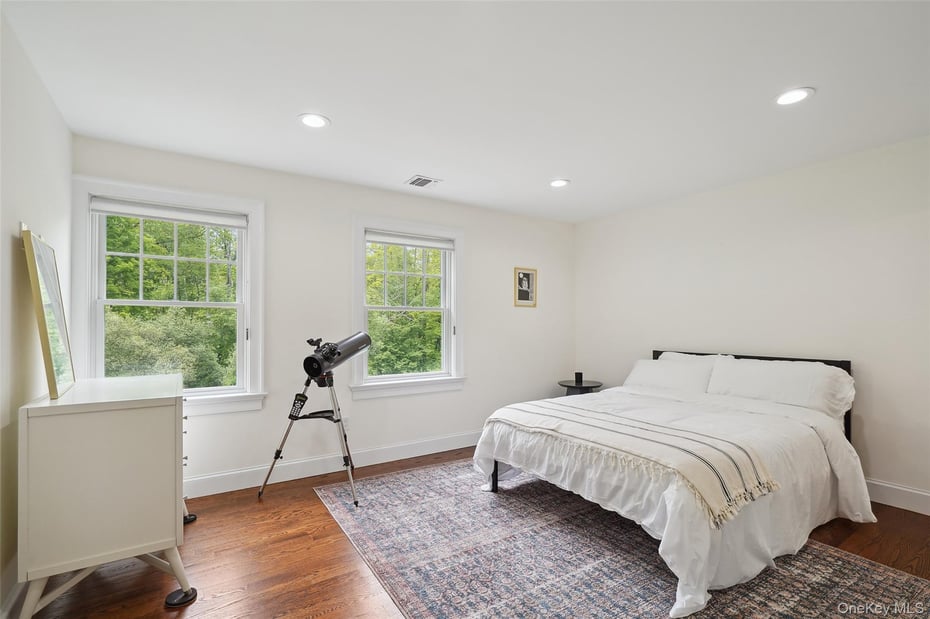 2 Bluestone Lane Photo 18