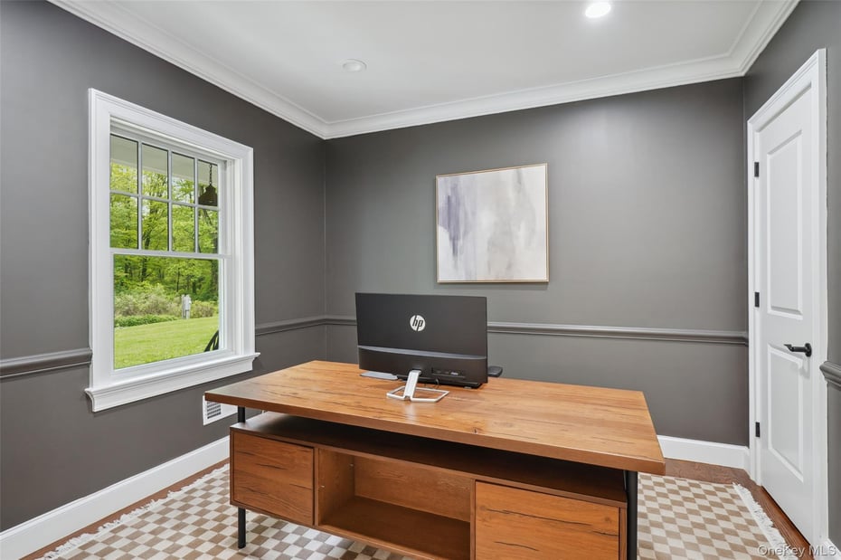 2 Bluestone Lane Photo 12