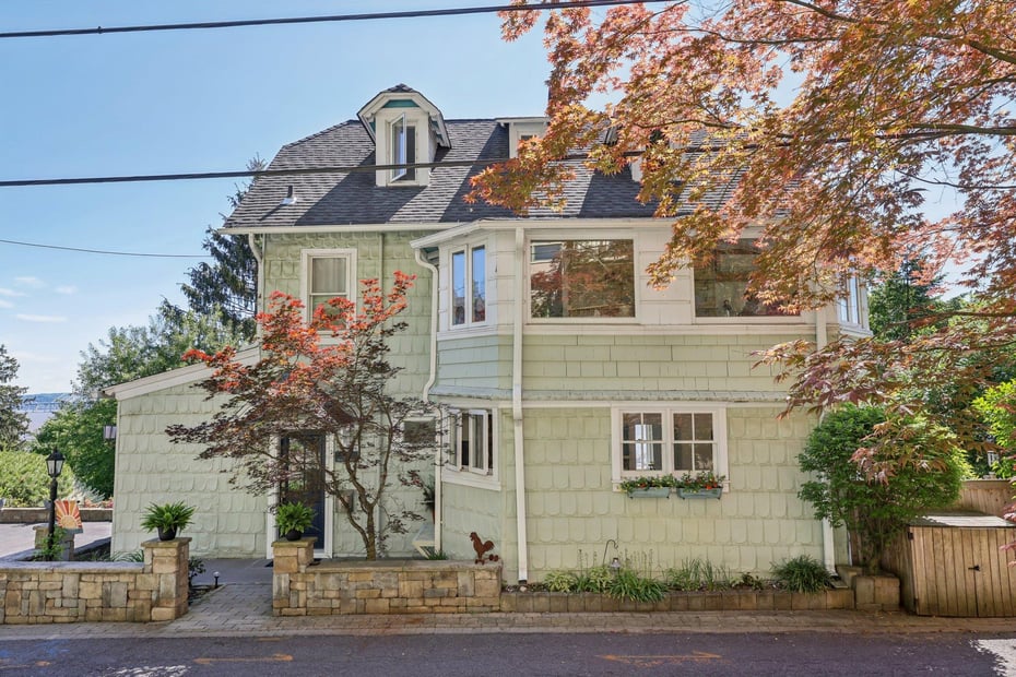 109 Orchard Terrace Photo 1