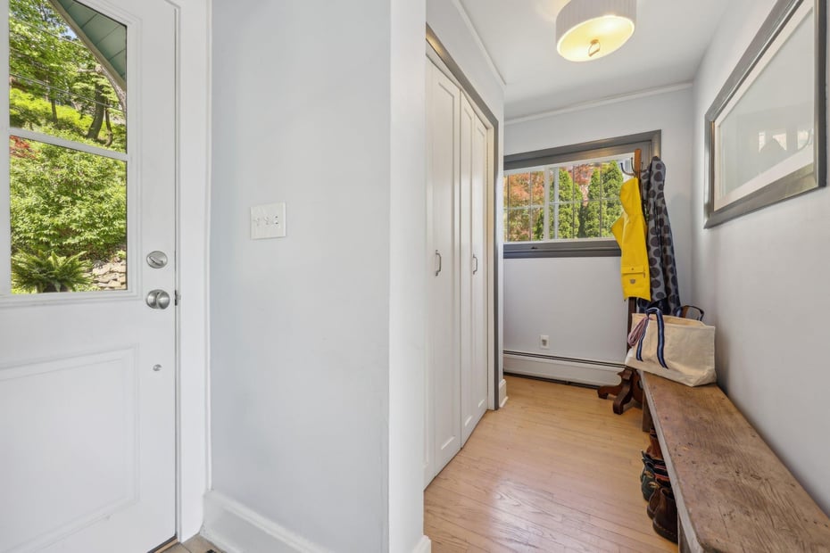 109 Orchard Terrace Photo 4