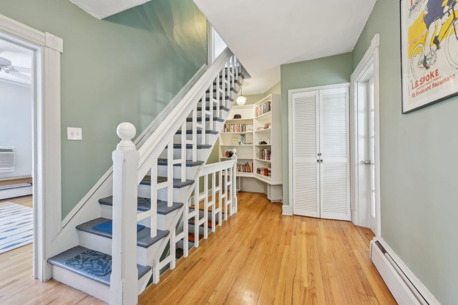 109 Orchard Terrace Photo 23
