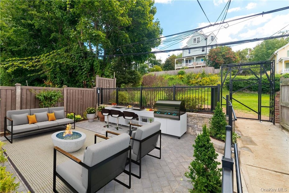 86 Main Street  #3 Photo 1