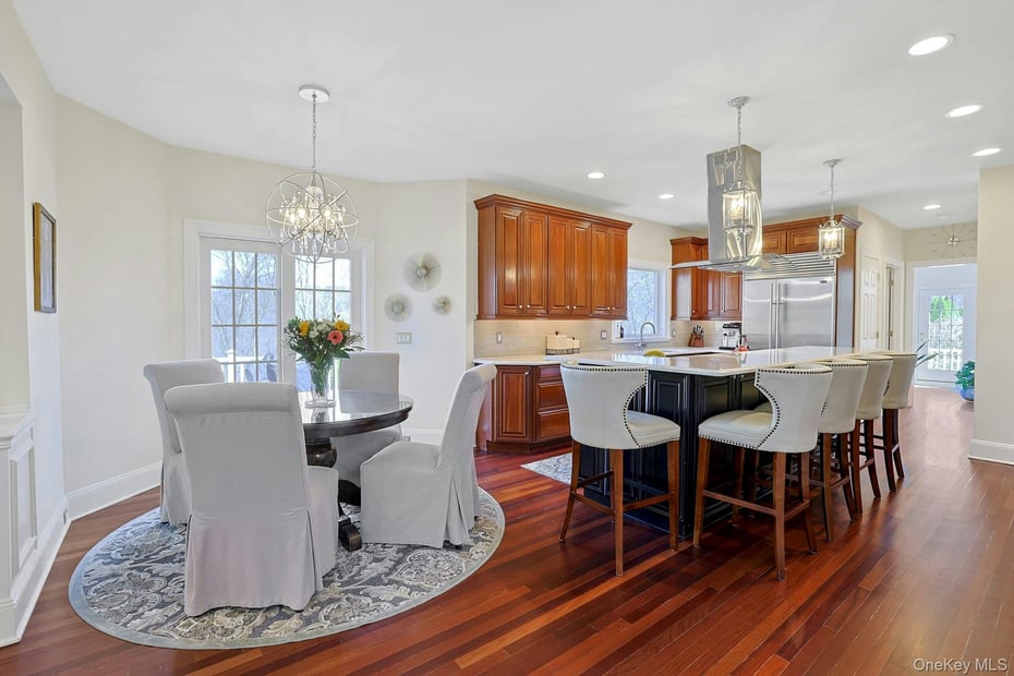 350 Wooded Hill Court Photo 11