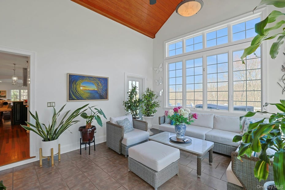 350 Wooded Hill Court Photo 17
