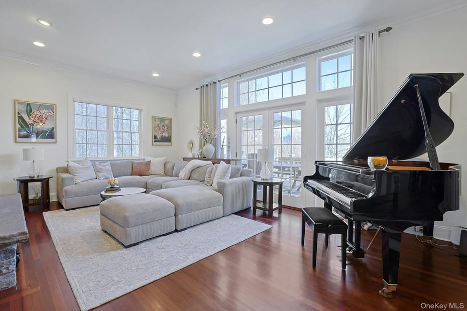 350 Wooded Hill Court Photo 12